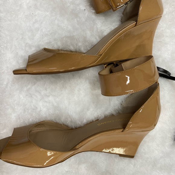 Chic Beige Arturo Chiang Wedges Size 9.5 - Picture 4 of 15